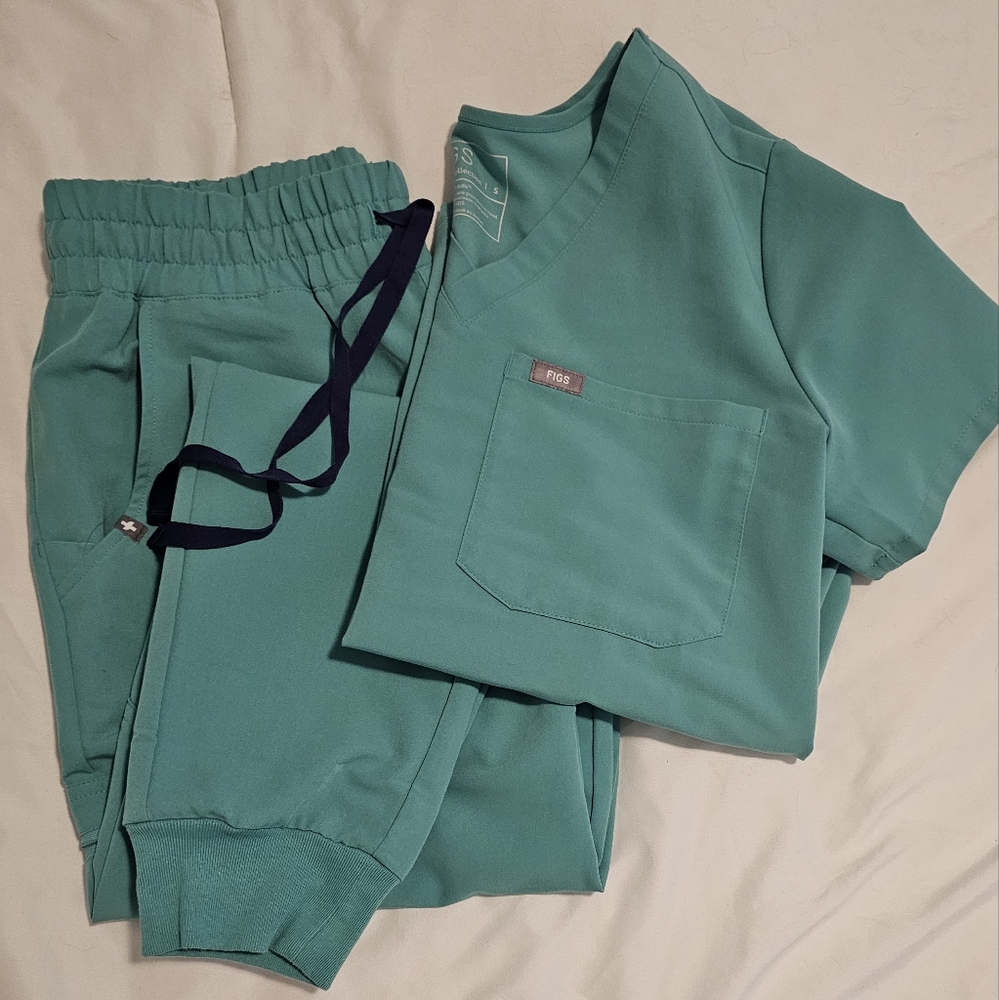 Figs Surgical Green Set